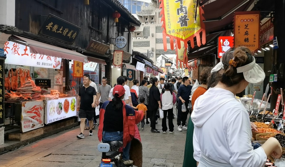 國慶小吃連鎖店如何通過精準(zhǔn)營銷提升營業(yè)額 國慶小吃連鎖店如何通過精準(zhǔn)營銷提升營業(yè)額